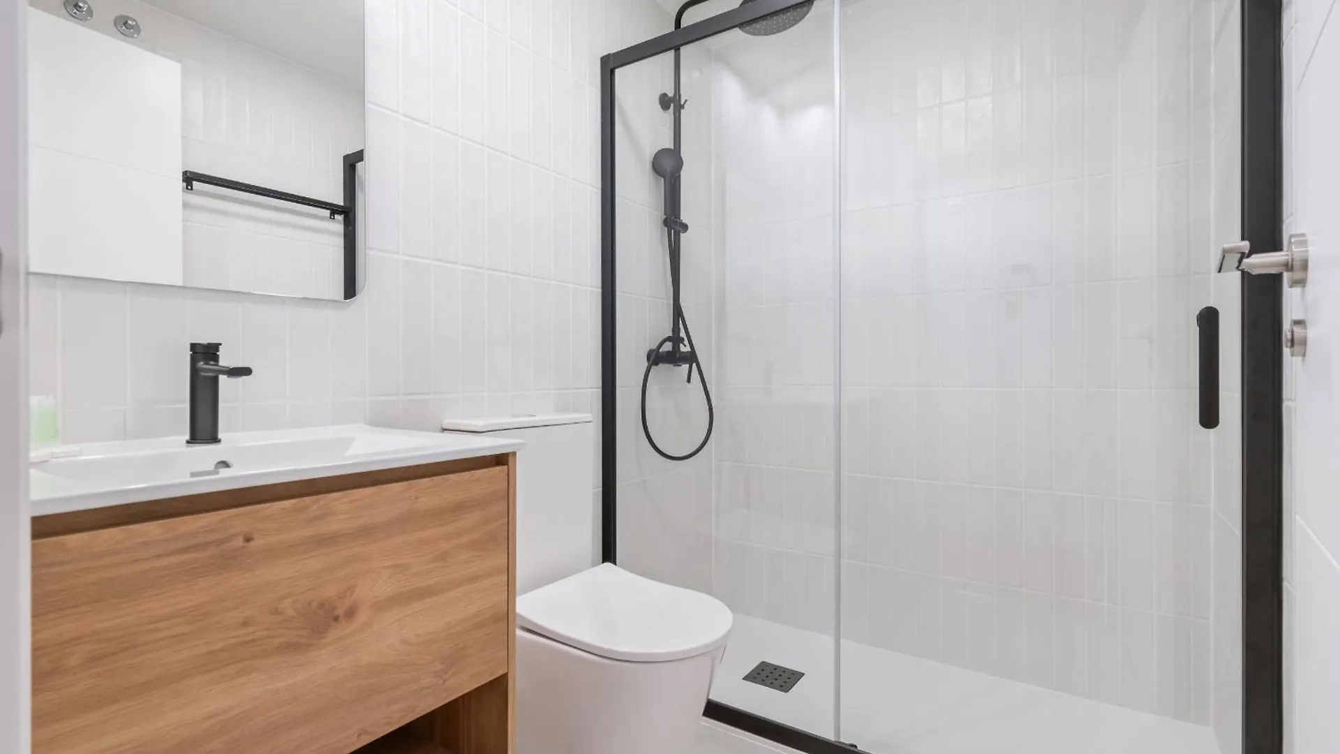Urban Executive Suites San Sebastian de los Reyes Apartment