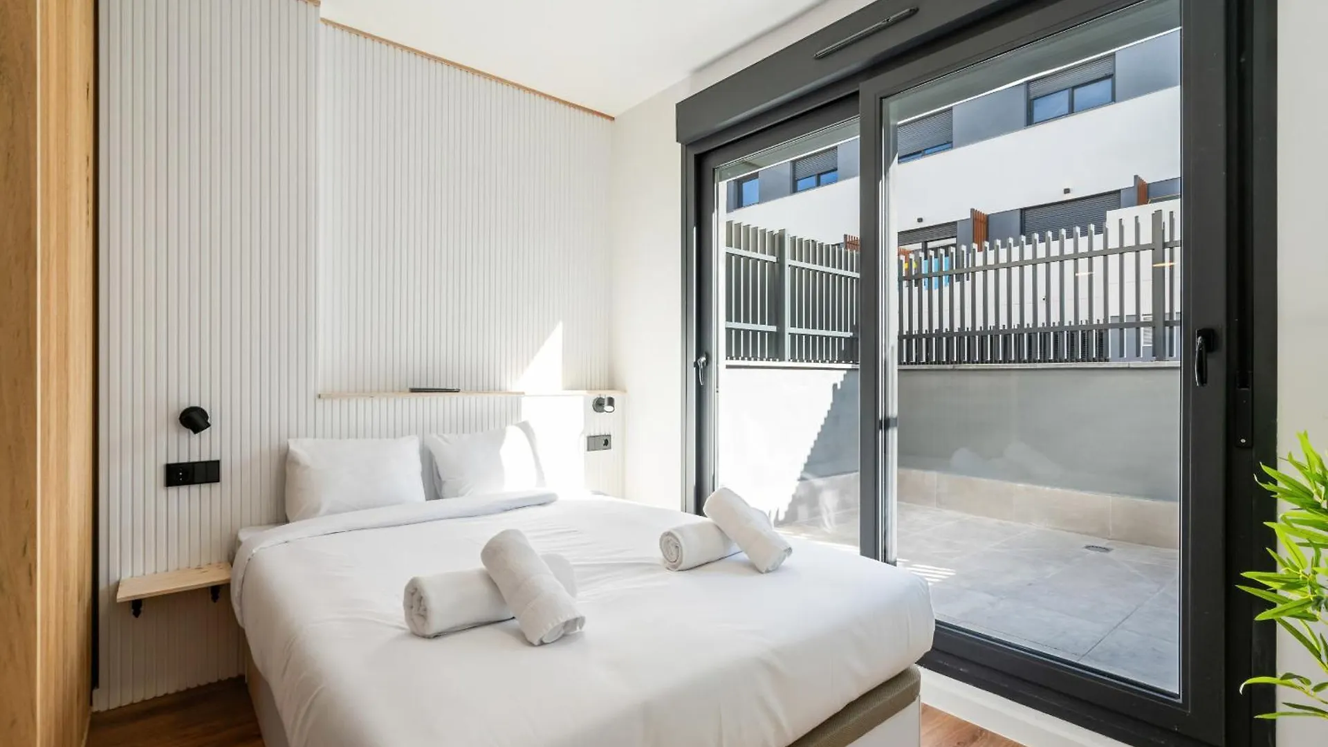 Urban Executive Suites San Sebastian de los Reyes Apartment